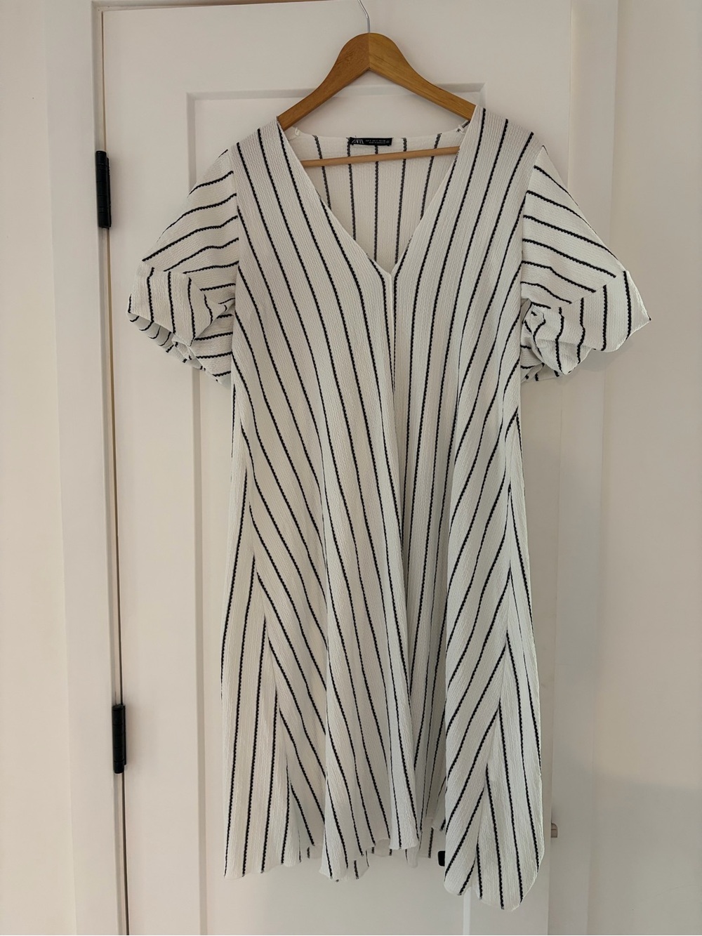 Zara White Midi Dress with Black Pinstripes, V-Neck